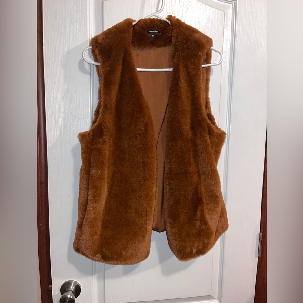 Stella & Dot Faux Fur Vest NWOT Size Medium